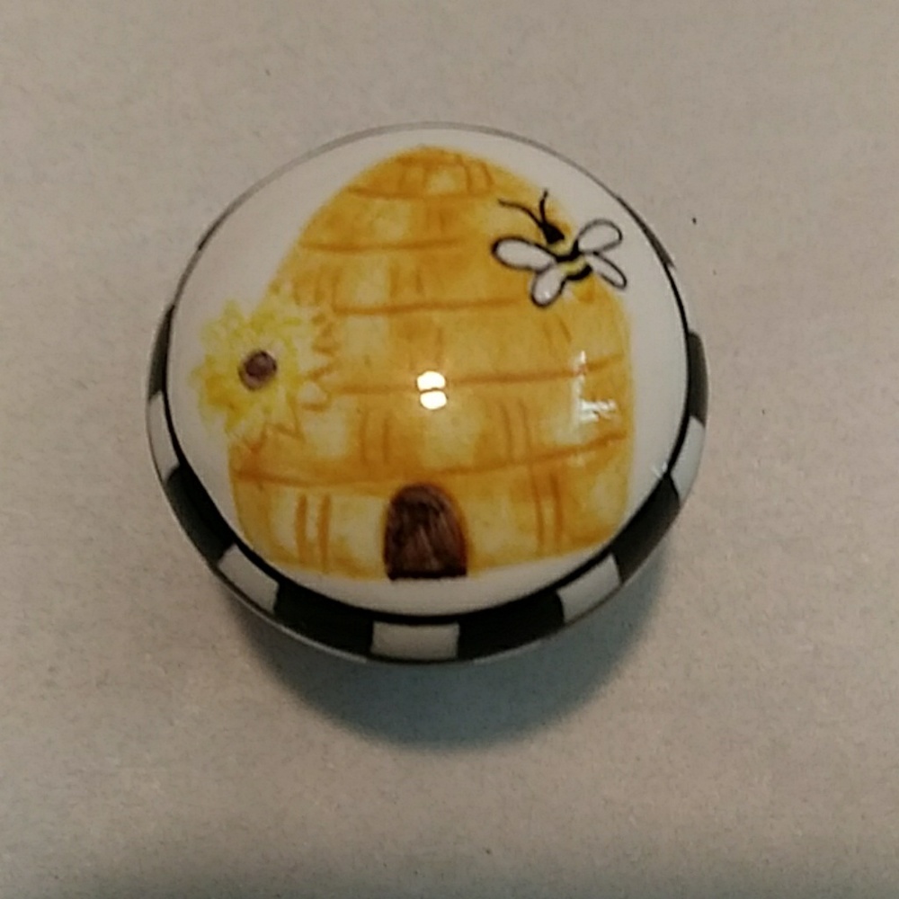 Bee & Beehive Hand Painted Ceramic drawer pulls